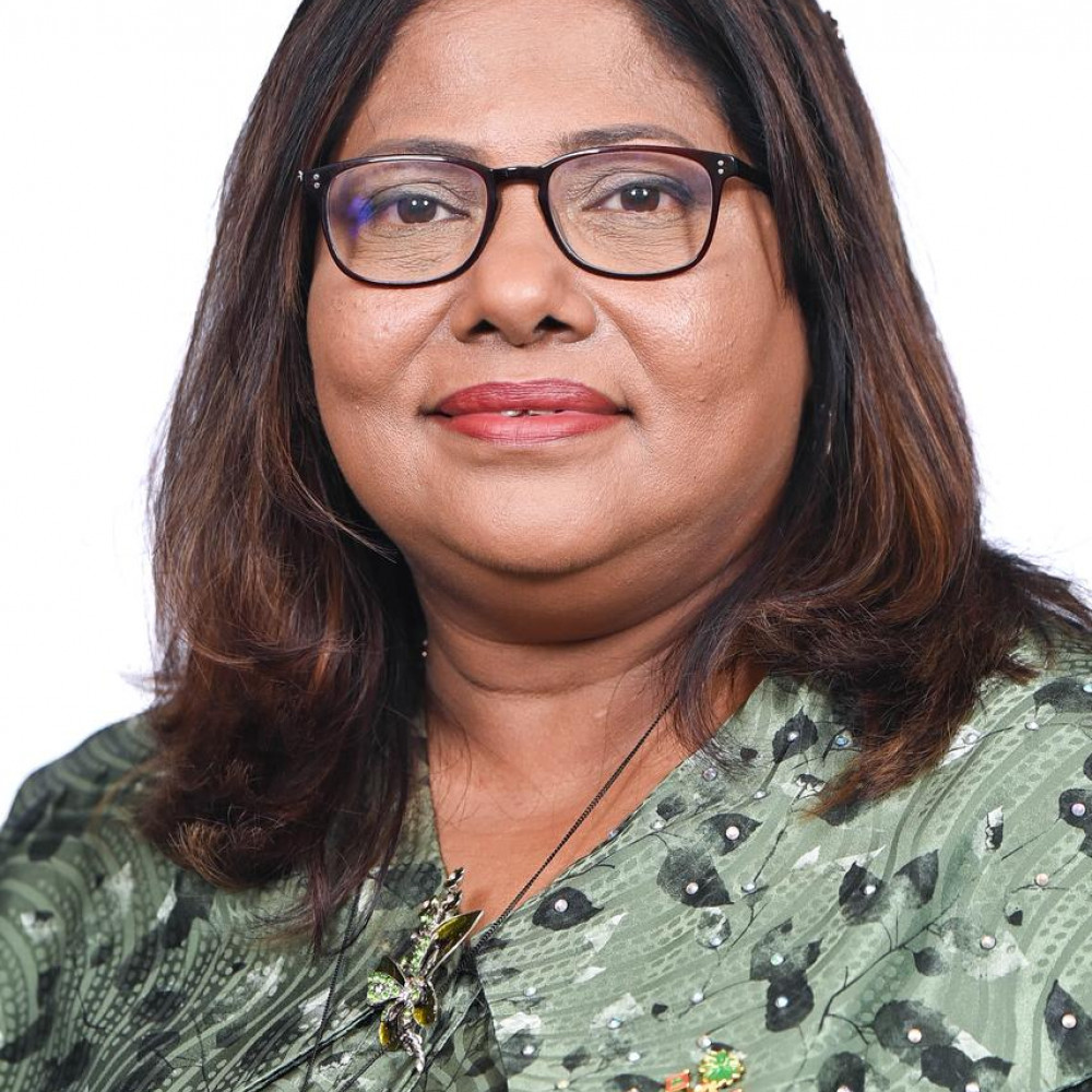 executive-geela-ali